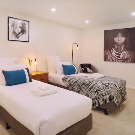 Executive Living In Bluewater Apartment Queenstown Bagian luar foto