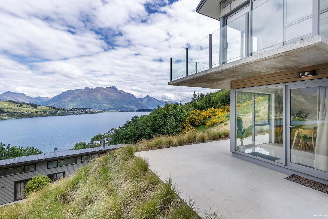 Executive Living In Bluewater Apartment Queenstown Bagian luar foto