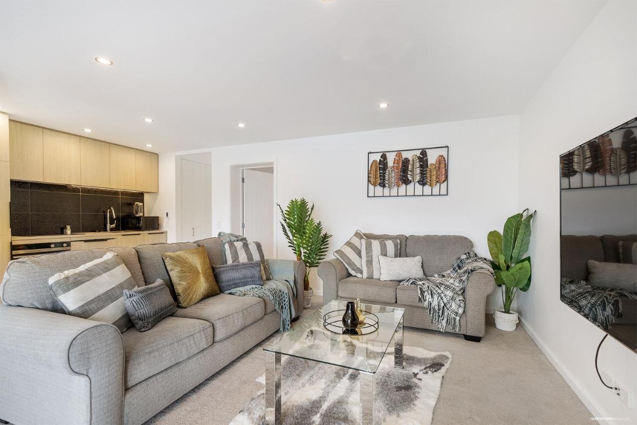 Executive Living In Bluewater Apartment Queenstown Bagian luar foto